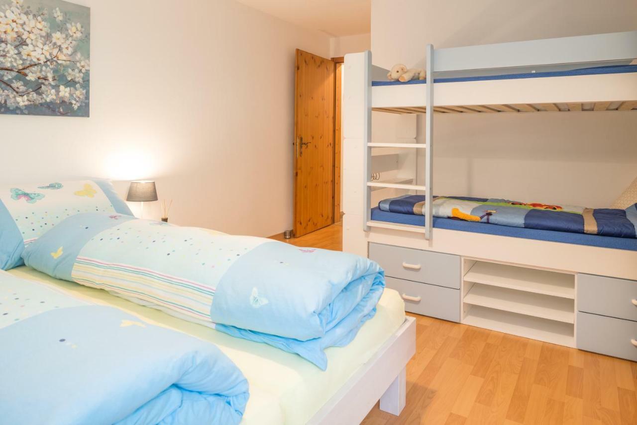 Casa Sur Plaun - 3.5 Zimmerwohnung Sagogn Esterno foto